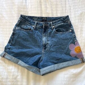Wild Fable Y2K whimsical Embroidered Bohemian Shorts Size 8